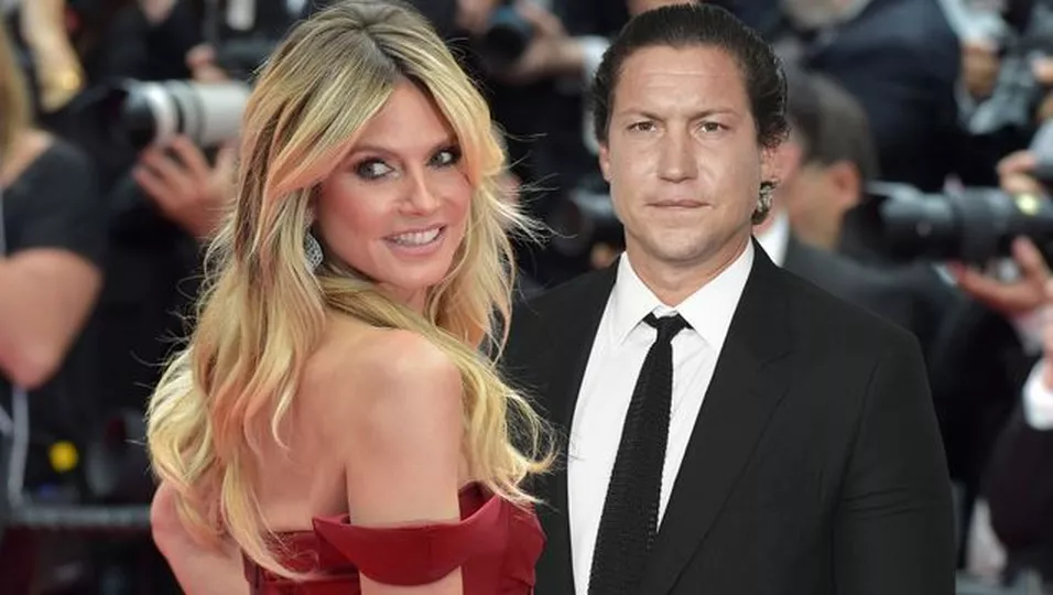 Knutsch Alarm Heidi Klum geht im knappen Bikini auf Tuchfühlung BUNTE de