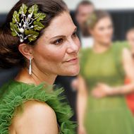 Victoria von Schweden: Trotz Gala-Robe & extravagantem Kopfschmuck: Alle schauen auf ihre muskulösen Arme