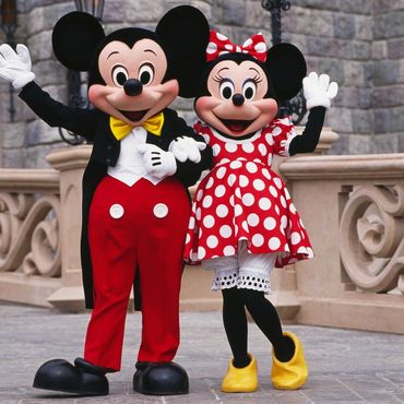 Neues Outfit: Minnie Maus bekommt einen Hosenanzug