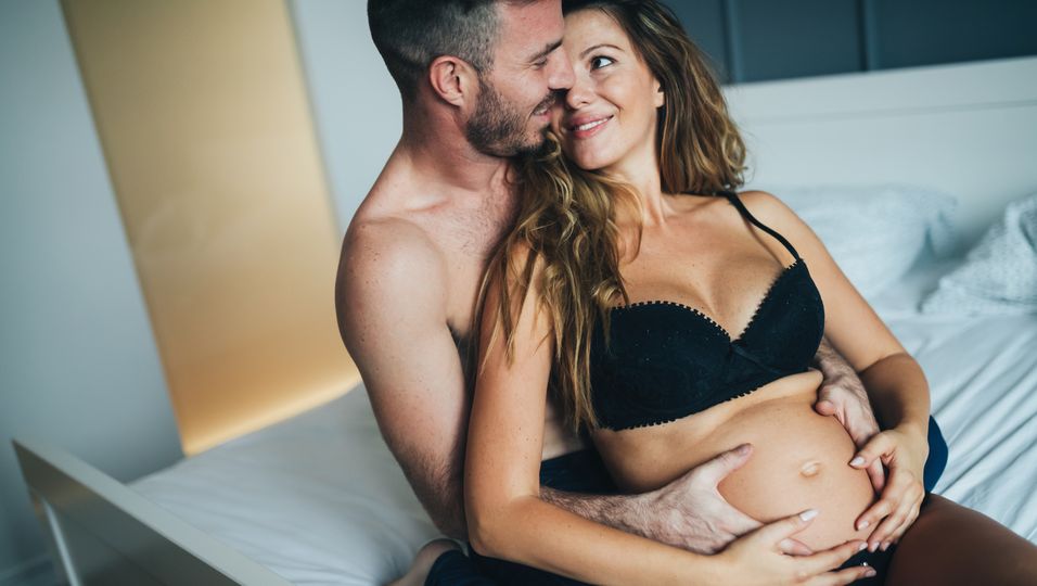 Die besten Positionen für Sex mit Babybauch