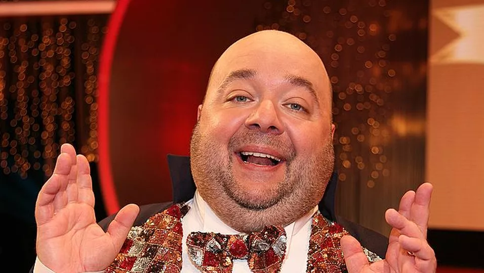 Dirk Bach (†51) Rosa Bank auf seinem Grab ist zurück BUNTE.de