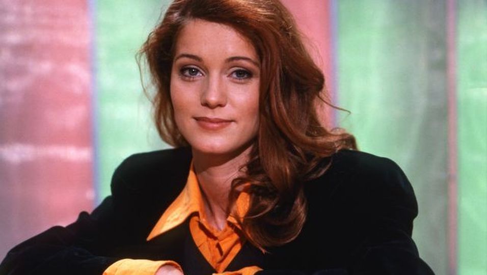 Unlock the Artistic Brilliance of Esther Schweins, Mann Lorenzo, and Bild