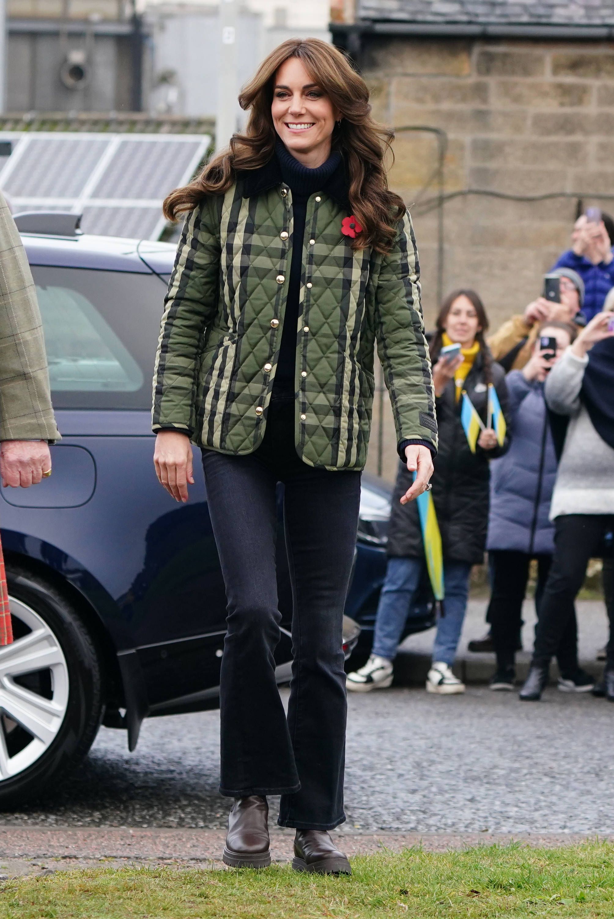 Prinzessin Kate: So unerwartet kombiniert sie Jeans und Stiefel