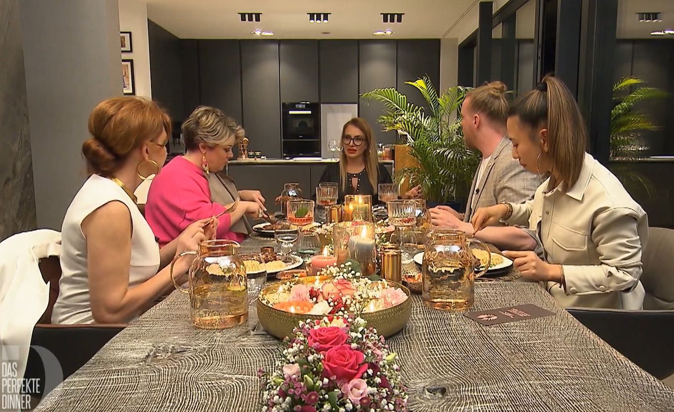 'Dekadent!': 'Dinner'-Gäste staunen über Nihals Mega-Villa
