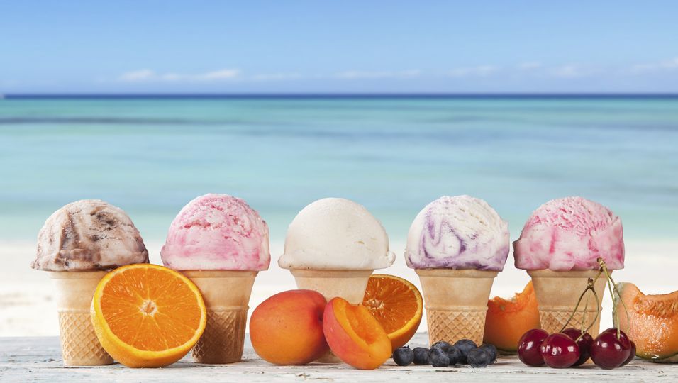 Aus Frucht mach Eis – in Minuten! Jetzt fehlt nur noch der Strand …