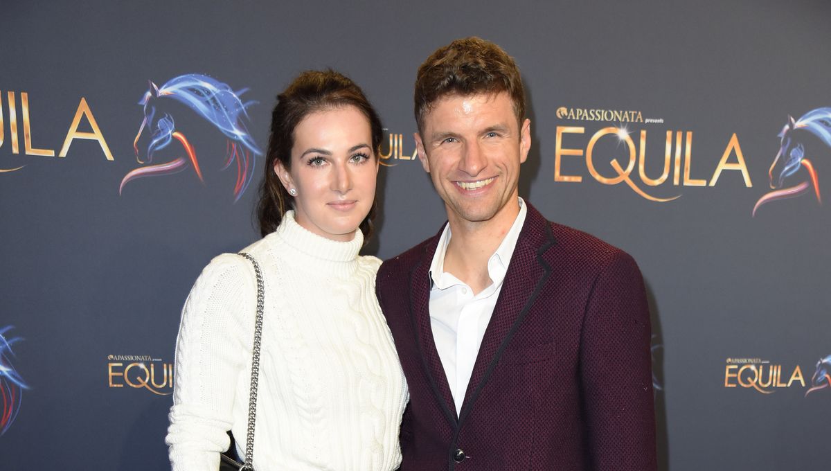 Nach Trennungsgerüchten: Thomas Müller begleitet seine Lisa bei Reitevent |  BUNTE.de