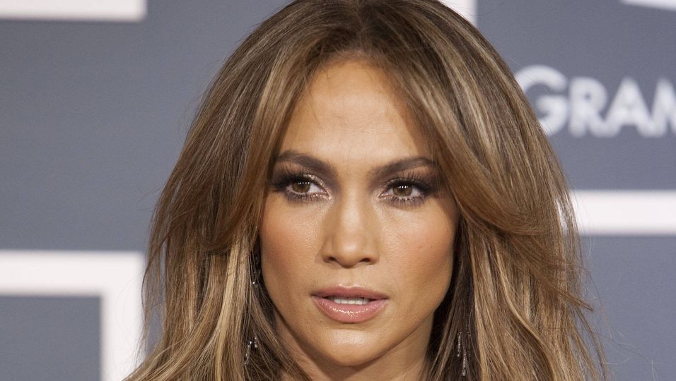 Jennifer Lopez: Dank dieser Beauty-Produkte sieht sie mit 53 so gut aus