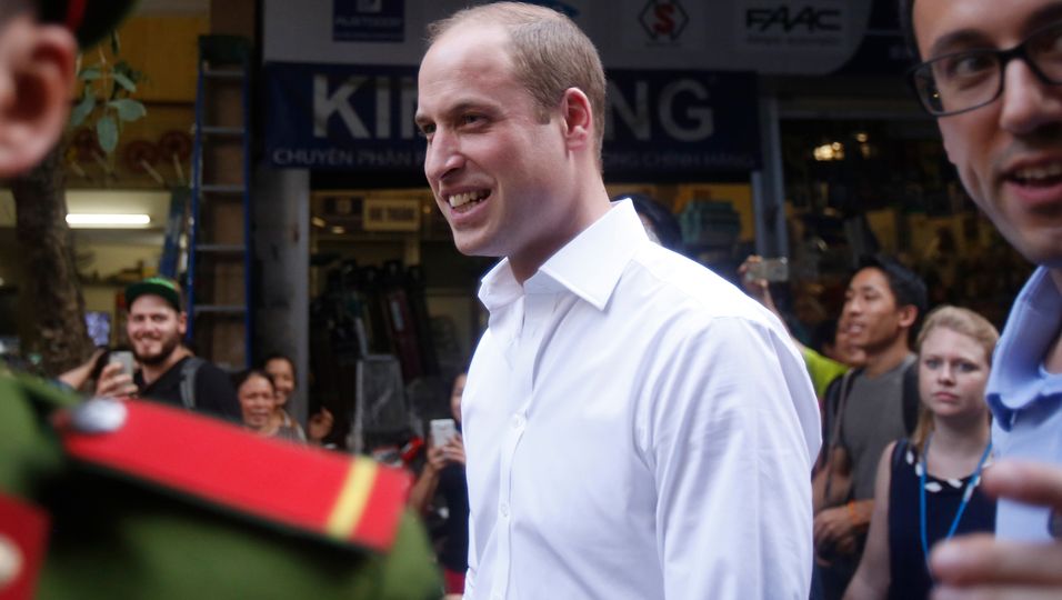 Prinz William: Er verkauft Obdachlosenzeitung auf der Straße