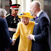 Queen Elizabeth eröffnet Elizabeth-Line