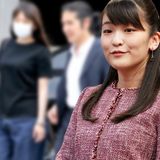 Mako von Japan - In Baggy Jeans & T-Shirt durch New York: Sie genießt ihre neue Freiheit