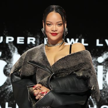 Rihanna: Sie teilt seltene Einblicke in zweite Schwangerschaft