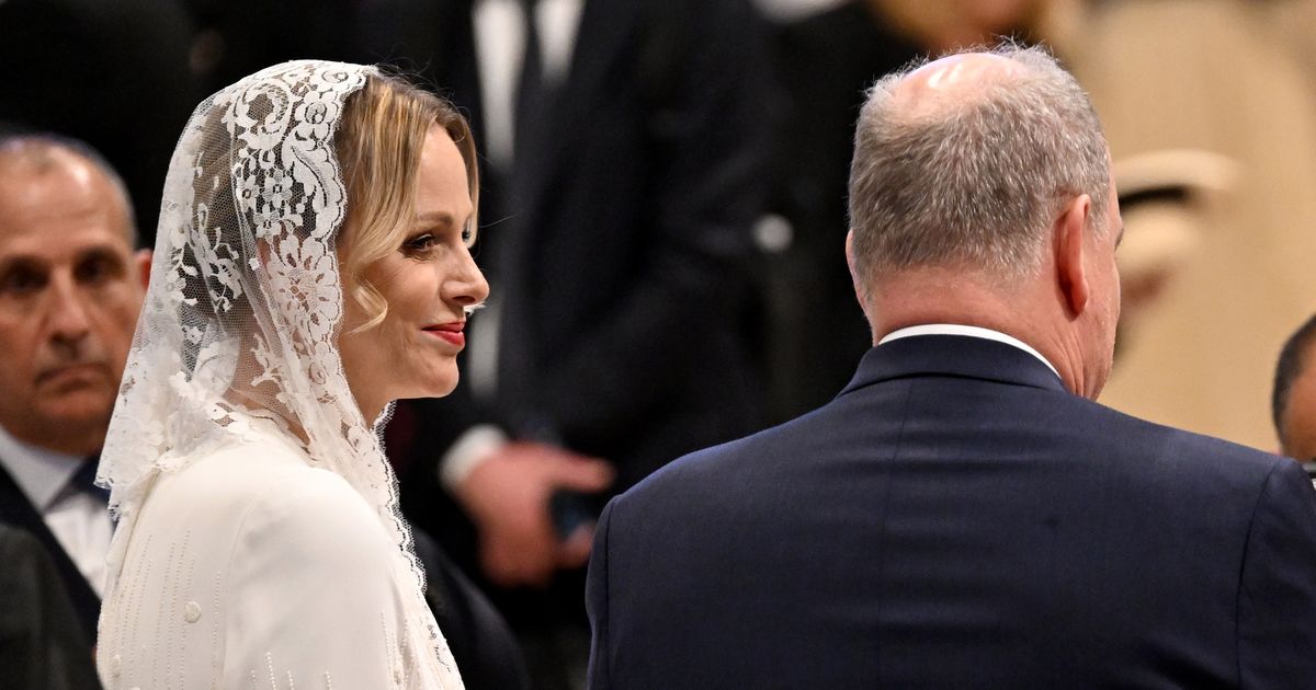 Sie ist seit ihrer Kindheit tiefgläubig Wie der Papst Charlène von Monaco Kraft gibt