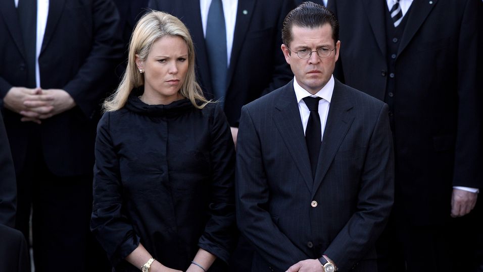 Karl-Theodor zu Guttenberg: Beerdigung seiner Großmutter – doch Ehefrau Stephanie fehlte