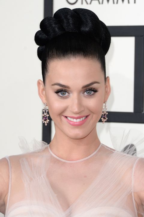 Nach der Trennung von John Mayer entschied sich Popstar Katy für die Dating-App „Tinder“.