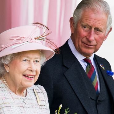 Prinz Charles: Wie er 23 Jahre lang die Queen anbettelte, Camilla zu vergeben