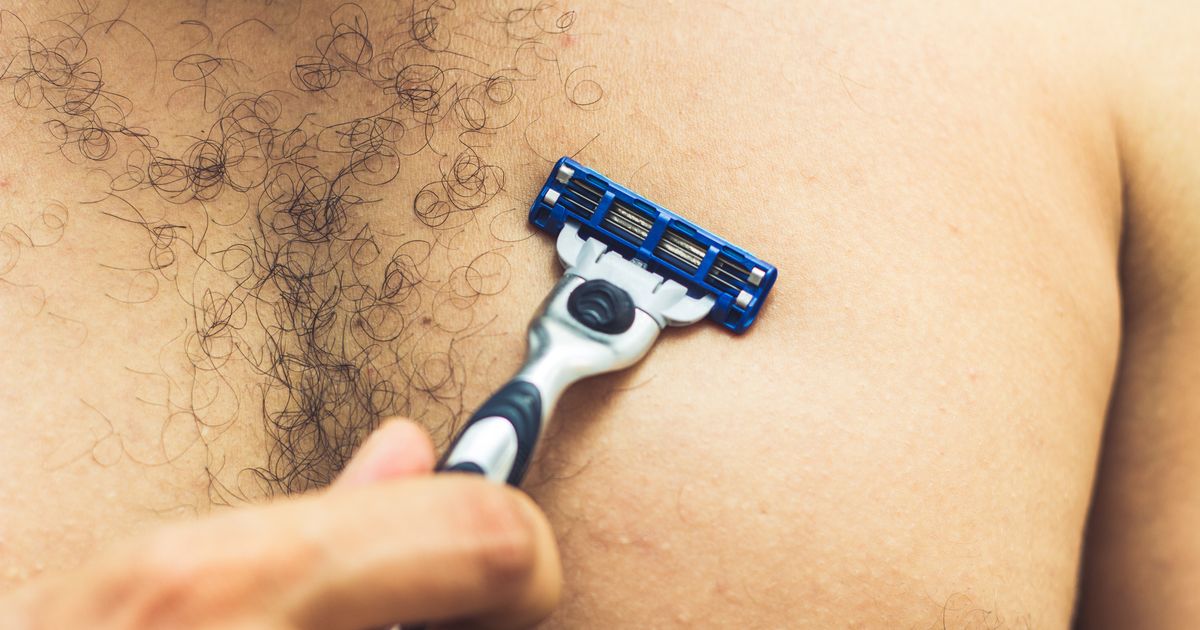 Brusthaare rasieren: Worauf Männer beim Rasieren achten sollten
