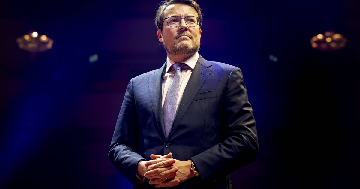 Constantijn der Niederlande mit glücklichem Leben in WillemAlexanders