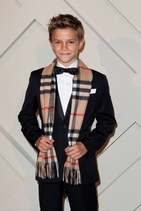 Romeo Beckham modelt jetzt schon für Burberry.