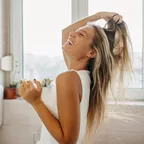 Für Haut und Haare: Das steckt hinter dem gehypten Wirkstoff Jojobaöl