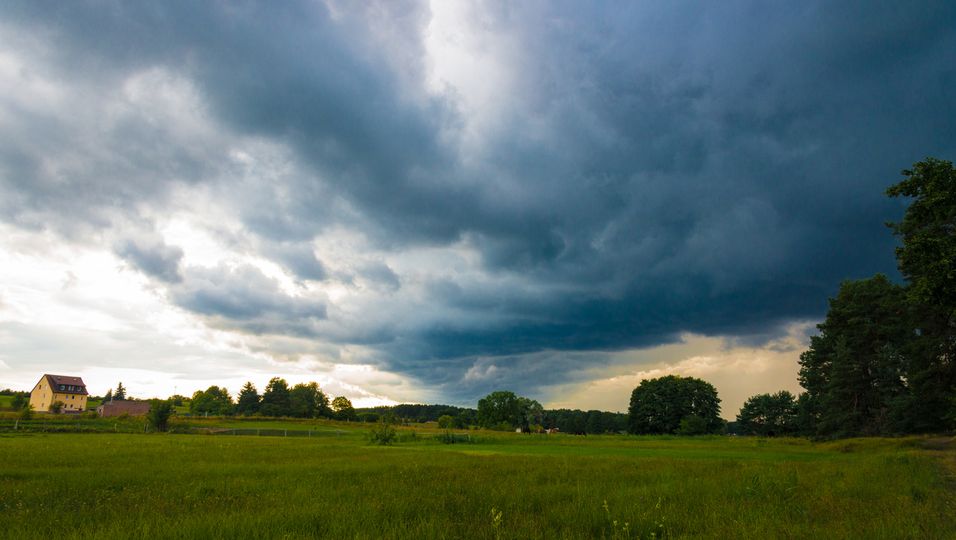 Wetter In Deutschland: Sturmböen Und Regen: Der Herbst Kommt | BUNTE.de