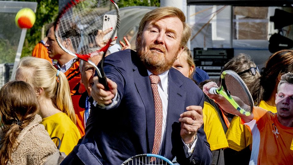 Willem-Alexander der Niederlande - Königlicher Schlagabtausch: Beim Tennis gibt er alles  
