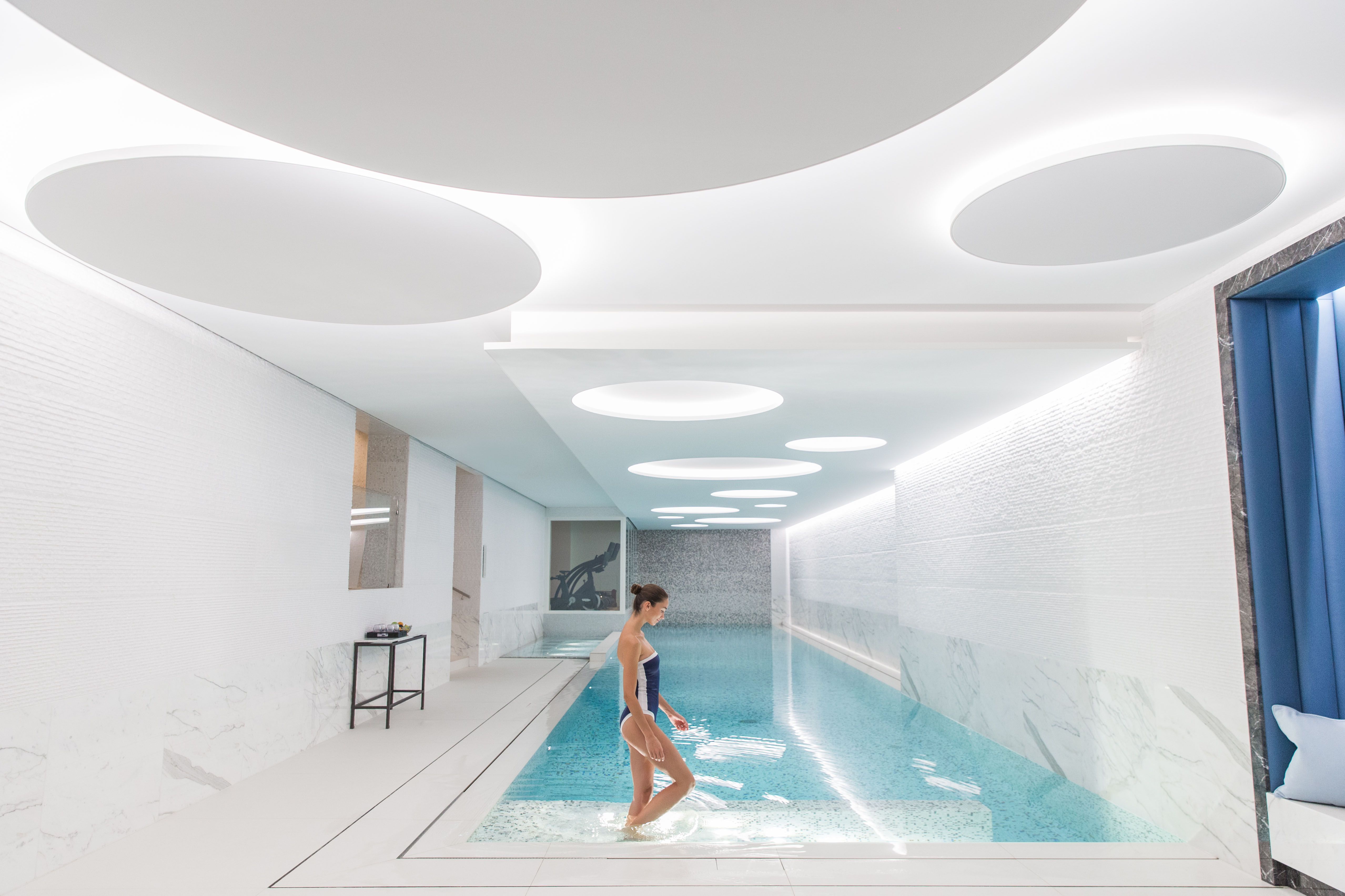 Der längste und wohl edelste Indoor-Pool in Genf      