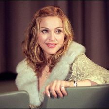 Zu Beginn ihrer Karriere war Madonna eine bildhübsche Frau.