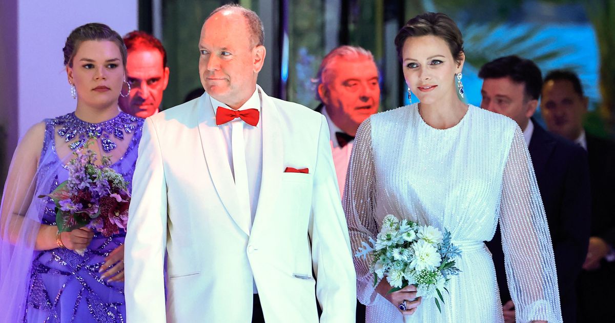 Rot-Kreuz-Ball in Monaco 2023: Alle Bilder auf BUNTE Moments | BUNTE.de