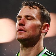 Manuel Neuer: Sorge um den Bayern-Kapitän: "Er hat zu große Schmerzen"  