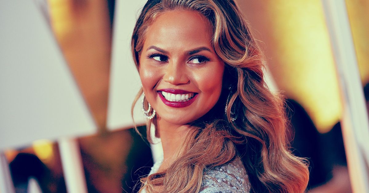 Chrissy Teigen Komplett Nackt Nach Der Op Mit Diesem Selfie Feiert Sie Ihren Körper Buntede 