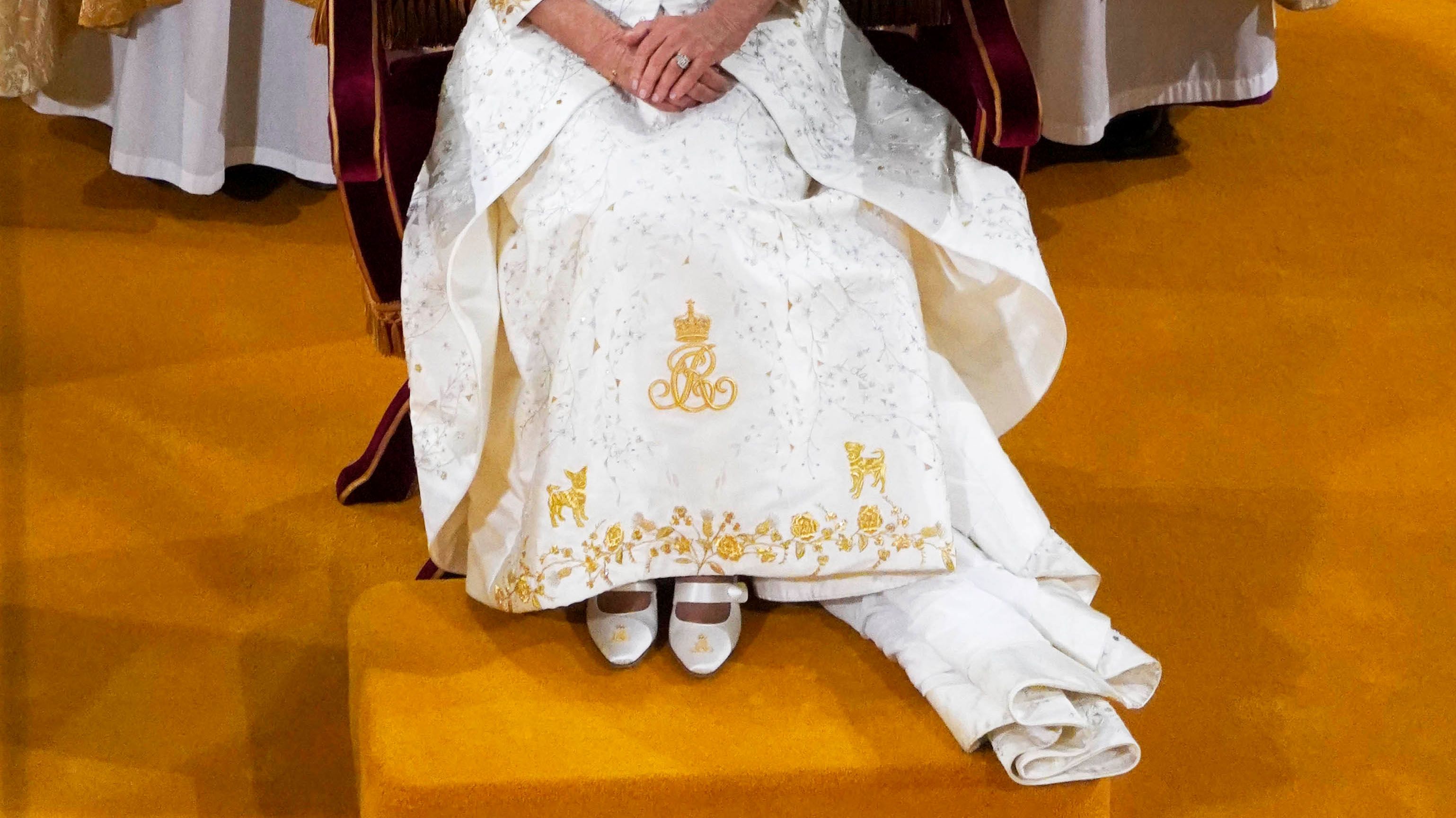 Königin Camilla: Krönungskleid