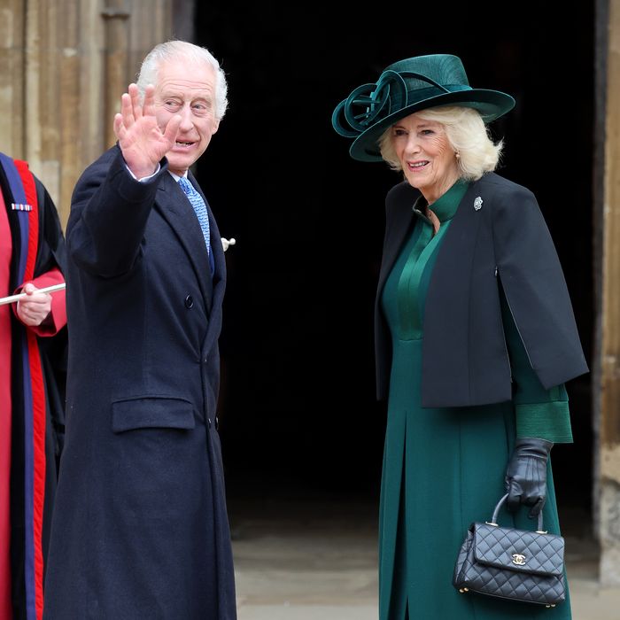 Auftritt von König Karl beim Ostergottesdienst