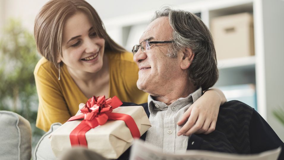 Weihnachtliche Geschenk-Ideen: Die 5 schönsten Weihnachtsgeschenke für Väter