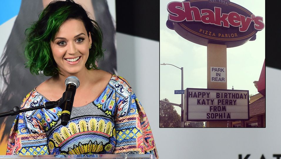 Katy Perry | Pizza-Kette überrascht sie zum 30. Geburtstag