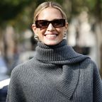 Schwarze Jeans? Out! Wer Ahnung von Mode hat, trägt stattdessen diese Farbe