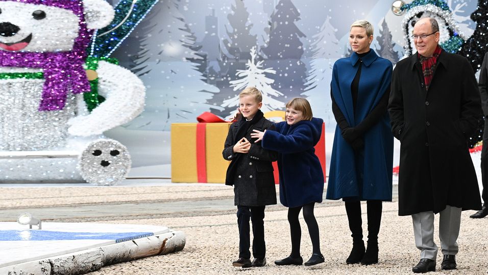 Charlène & Albert von Monaco: Pompöse Weihnachtskarte mit ihren Zwillingen