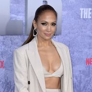 Jennifer Lopez: Ihr Badeanzug zaubert endlos lange Beine