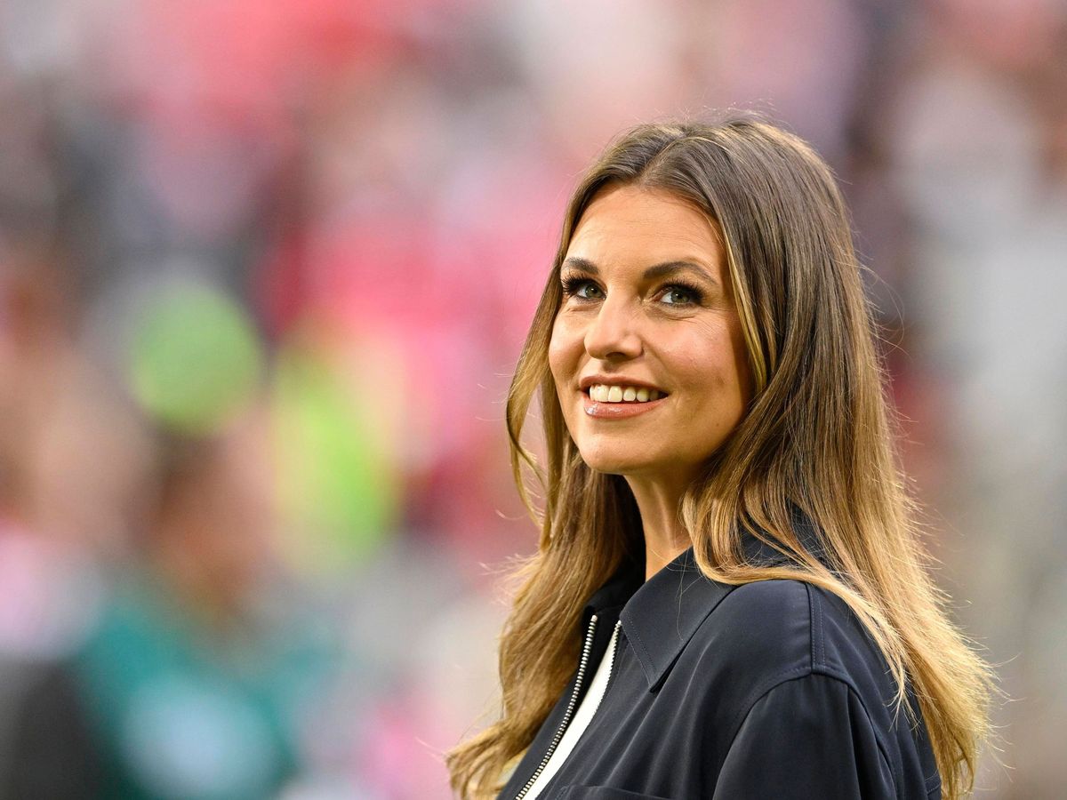Laura Wontorra zeigt sich ohne Make-up – Fans sind begeistert | BUNTE.de
