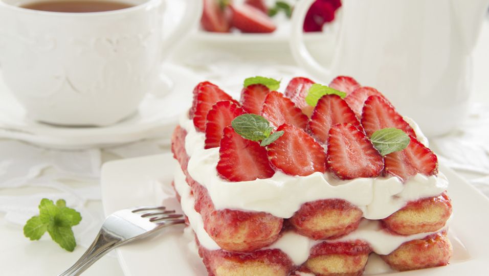 Erdbeer-Zitronen-Tiramisú: Köstliches Dessert für den Sommer zubereiten ...