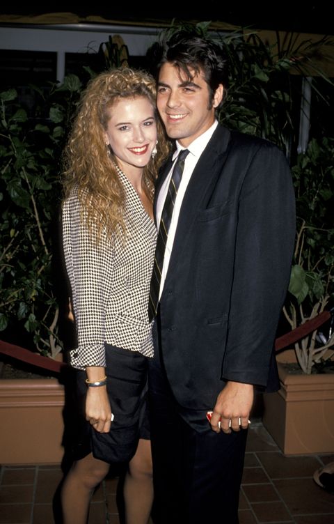 Mit Kelly Preston kam George Clooney 1988 zur Premiere ihres Films „Twins“. 