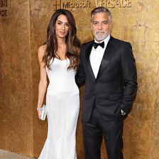George & Amal Clooney als glamouröse Gastgeber