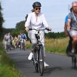 Mathilde von Belgien: Ungewöhnlich: Die Königin ist auf dem Rad unterwegs