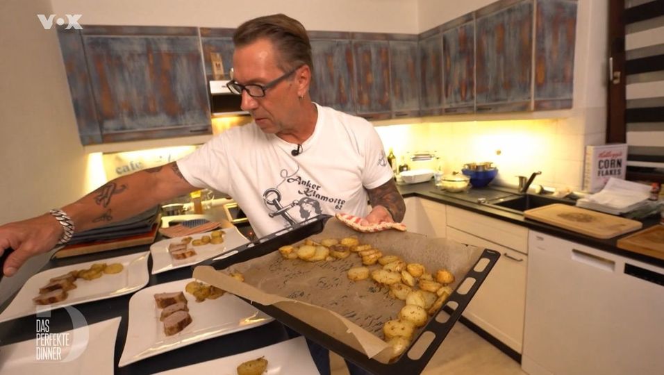 "Das perfekte Dinner": Frank kippt Fertigsoße ans Fleisch - "schmeckt garantiert nicht gekauft"