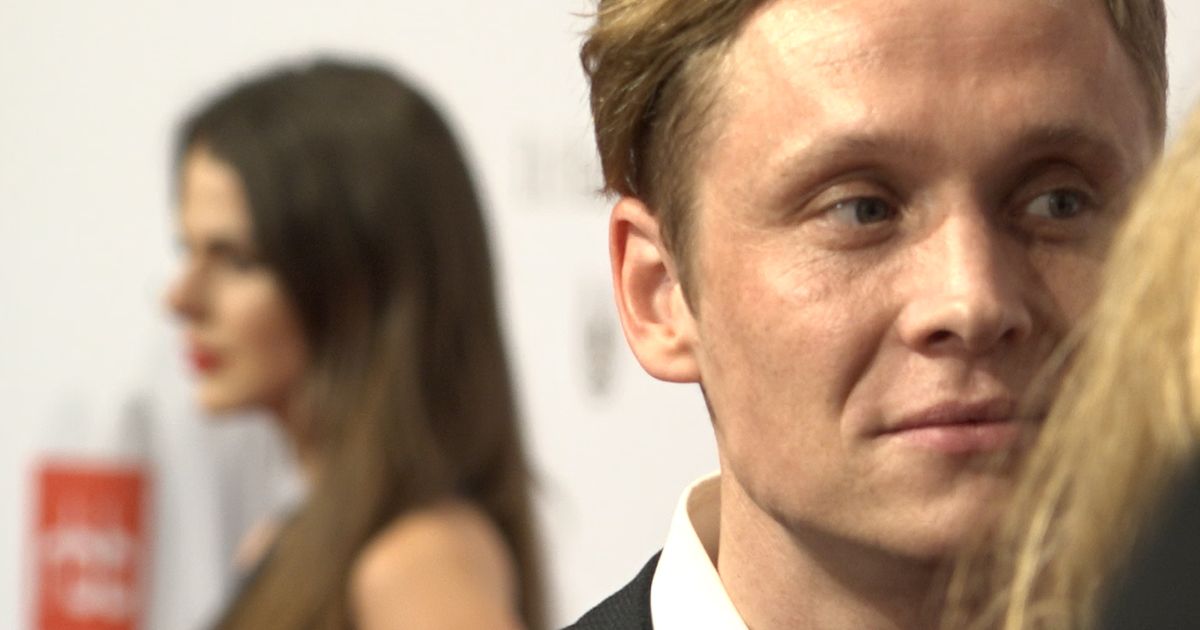 Matthias Schweighöfer & Ruby O. Fee: Erster roter Teppich mit seiner ...