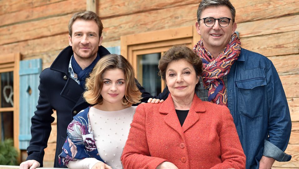 Warum Monika Baumgartner für "Bergdoktor"-Star Ronja Forcher ein Vorbild  ist | BUNTE.de