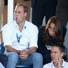 Autsch! Das muss wehgetan haben: Prinz William und seine Kate verziehen die Gesichter.