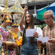 Local Heroes: Verona Pooth und Wigald Boning entdecken Thailand.