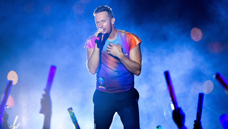 Chris Martin: Schwere Lungeninfektion: Coldplay verlegen Konzerte