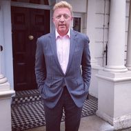 Fit wie lange nicht posiert Boris becker auf ibstagram vor seinem Londoner Büro.