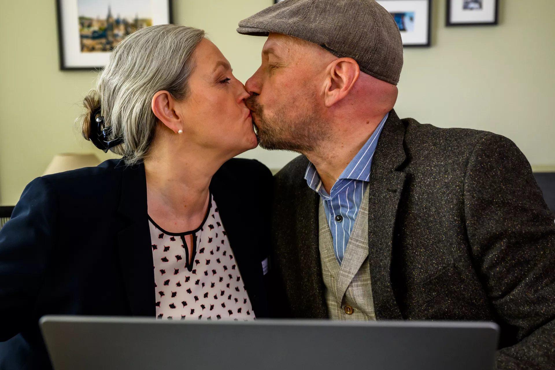 Hochzeitsglocken Klingen Heute Für Euch Beide Lied "Bettys Diagnose": Antrag mit Hindernissen – klingen trotzdem die